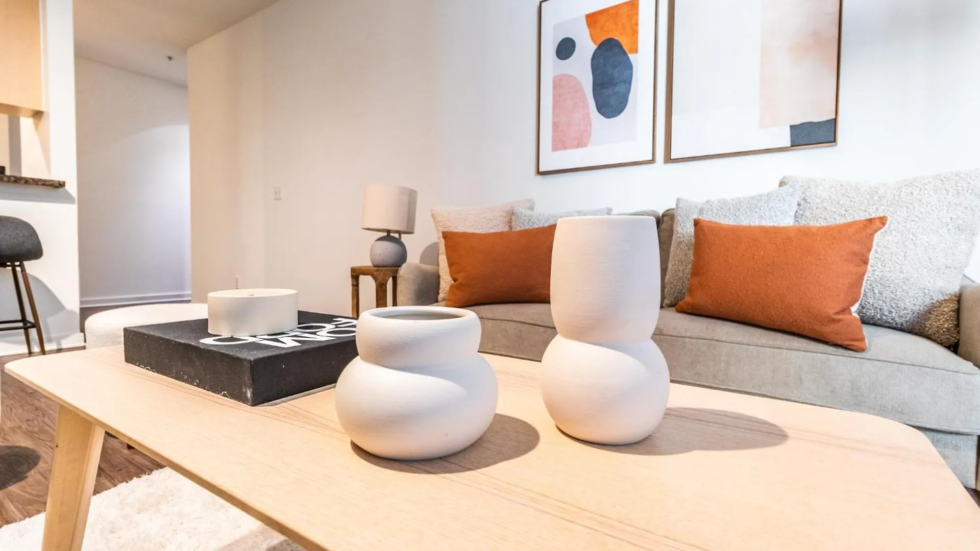 Wonderful 3Br 1Bath Apartment Only Steps From Times Square & Central Park Nowy Jork